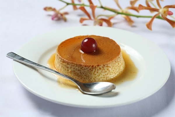 banh-flan-bi-ro-mat