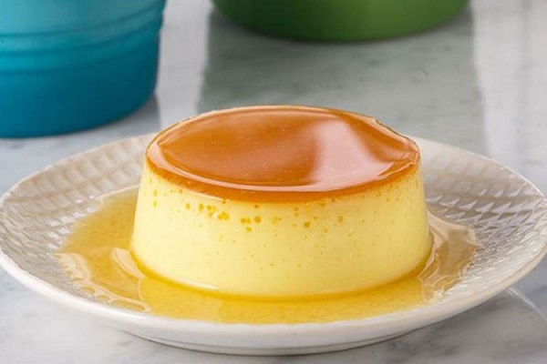 meo-lam-banh-flan-khong-bi-ro