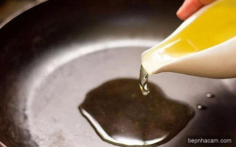 Bí Quyết Thắng Nước Màu Truyền Thống: Đơn Giản Mà Đẹp Mắt, Đậm Đà Món Kho!