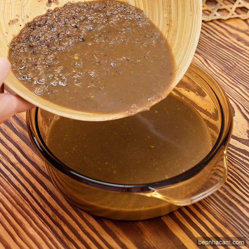 Lẩu Riêu Cua Bắp Bò Chuẩn Vị Mẹ Cam: Bí Quyết Nấu Ngọt Thanh, Đậm Đà Hút Hồn Cả Nhà!