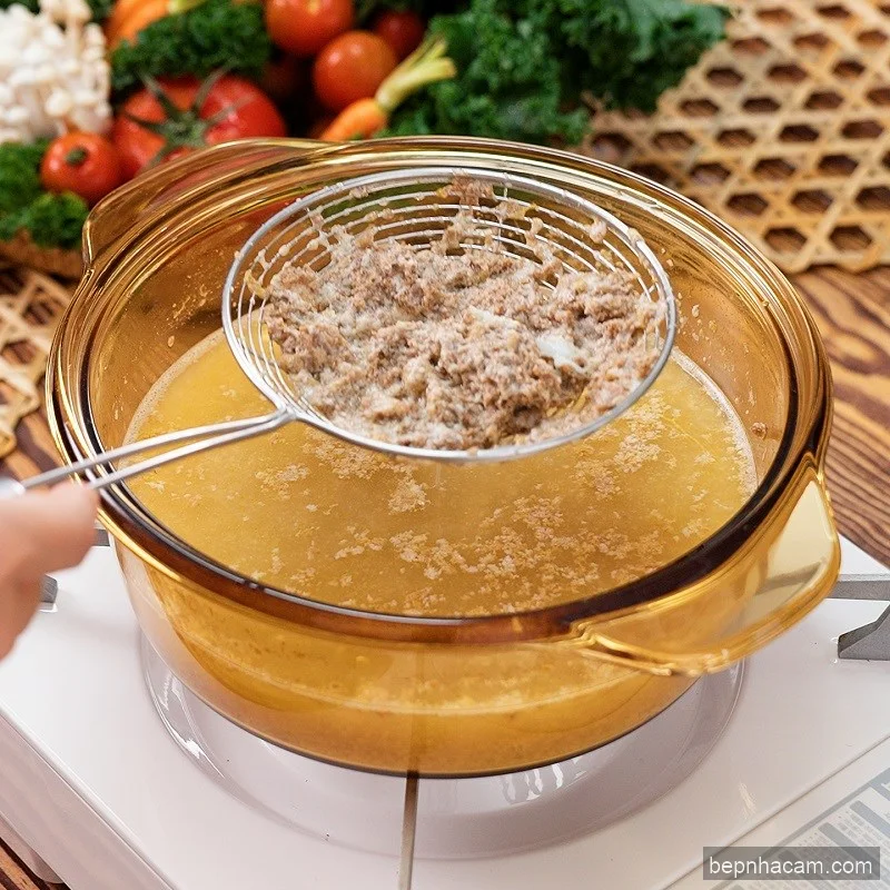Lẩu Riêu Cua Bắp Bò Chuẩn Vị Mẹ Cam: Bí Quyết Nấu Ngọt Thanh, Đậm Đà Hút Hồn Cả Nhà!