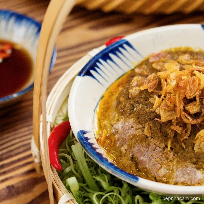Lẩu Riêu Cua Bắp Bò Chuẩn Vị Mẹ Cam: Bí Quyết Nấu Ngọt Thanh, Đậm Đà Hút Hồn Cả Nhà!