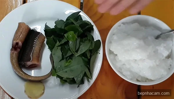 Cháo Lươn Rau Ngót Cho Bé: Bí Quyết Mềm Thơm, Dễ Làm Chuẩn Vị!