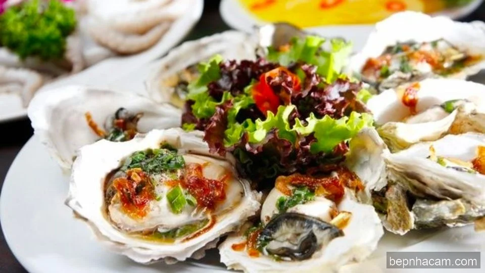 Hàu hấp mỡ hành béo ngậy, bùi bùi ăn là ghiền