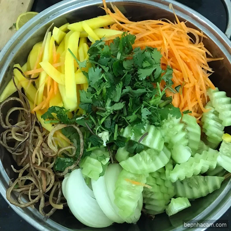 Nộm Sứa Hoa Chuối: Công Thức Chuẩn Vị, Giòn Sần Sật Ngon Bất Bại
