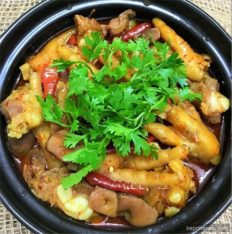 Chân gà hầm mật ong béo ngậy, ngọt thơm